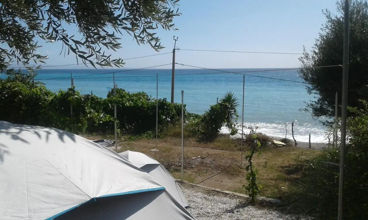 Camping Jungle In Borsh Luksusowy namiot